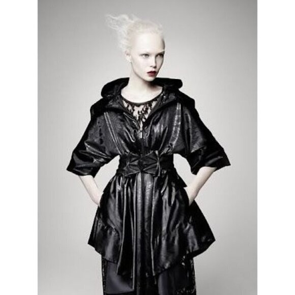 Rare Y2K Sportmax Spring/Summer 2010 Black Nylon Peplum Sporty Jacket Size 2 - Picture 1 of 17